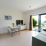 Zwei-zimmer-wohnung Mit Seeblick By Interhome Apartament *