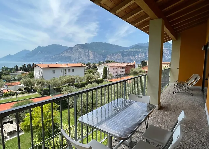 Zwei-zimmer-wohnung Mit Seeblick By Interhome Appartement Malcesine