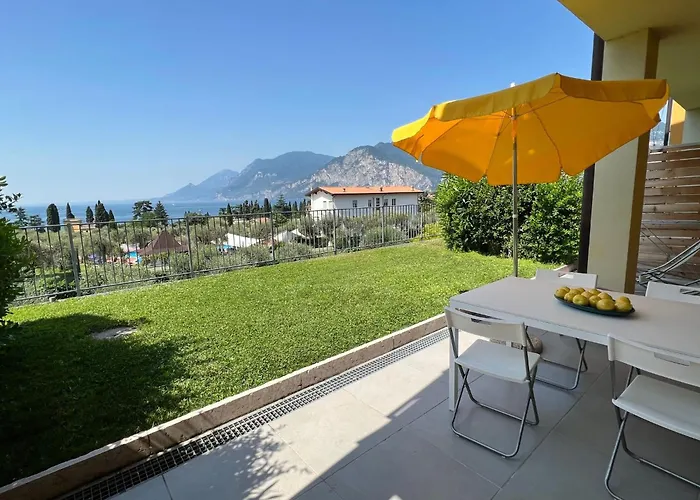 Zwei-zimmer-wohnung Mit Seeblick By Interhome Appartement