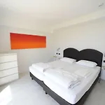 Lägenhet Zwei-zimmer-wohnung Mit Seeblick By Interhome