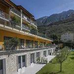 Lägenhet Zwei-zimmer-wohnung Mit Seeblick By Interhome Malcesine