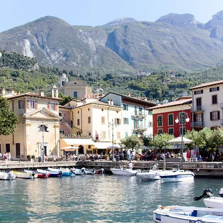 Apartamento Zwei-zimmer-wohnung Mit Seeblick By Interhome Malcesine