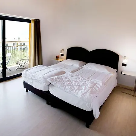 Zwei-zimmer-wohnung Mit Seeblick By Interhome Apartmán *