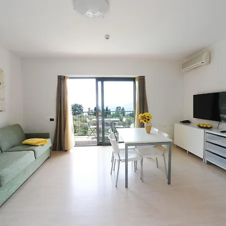 Apartmán Zwei-zimmer-wohnung Mit Seeblick By Interhome